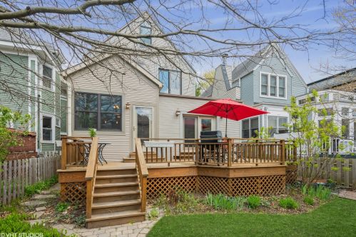 5210 Magnolia Ave, Chicago IL 60660-1405 exterior