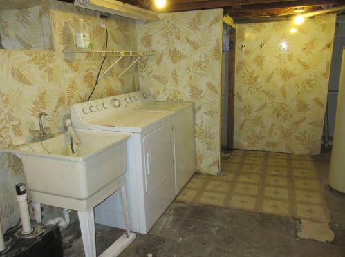 1615 Wood St, Crete IL  60417-3145 exterior