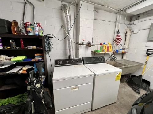 244 Frankfort Ave, Pittsburgh PA 15229-1922 exterior