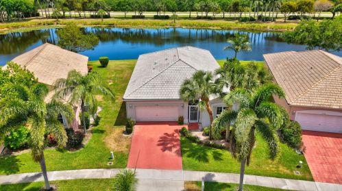 12708 Coral Lk Dr, Boynton Beach FL 33437-4142 exterior