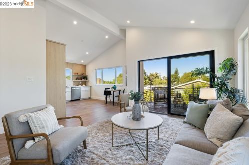 1519 Fairview St, Berkeley CA 94703-2414 exterior