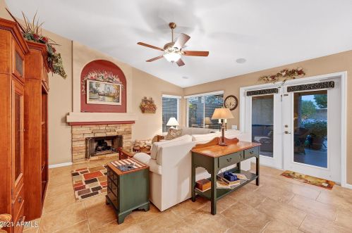 14651 25th Pl, Phoenix AZ 85008-2732 exterior