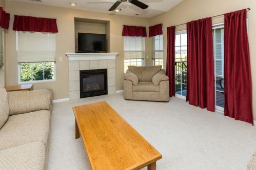 1311 University Ave, Waukee, IA 50263-8453