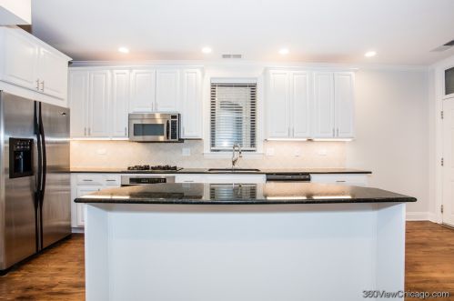 722 Addison St, Chicago IL  60613-4416 exterior