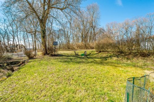 3475 Clearfield St, Pittsburgh PA 15204-1538 exterior