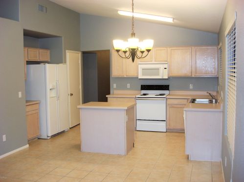 22430 21st St, Phoenix, AZ 85024-6536