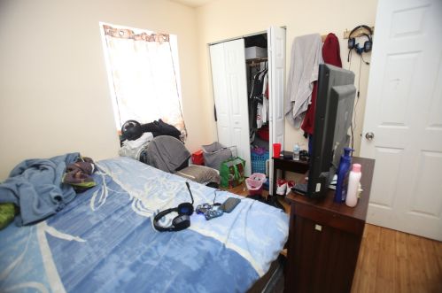 3939 Iowa St, Chicago IL 60651-3242 exterior