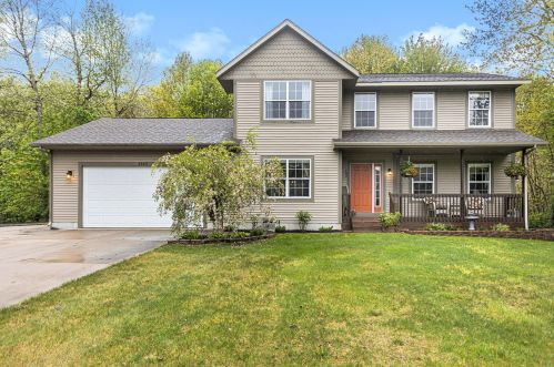 3383 Rambling Brook Rd, Meskegon, MI 49444-7702