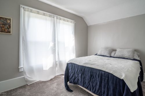 461 Park St, Grand Rapids MI 49525-2581 exterior