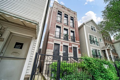 2536 Southport Ave, Chicago, IL 60614-2136