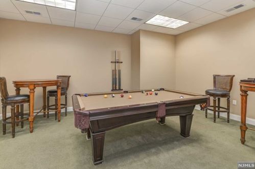 1108 Gatherings Dr, Paterson NJ 07508-1378 exterior