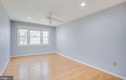 617 Azalea Dr, Rockville MD 20850-2010 exterior