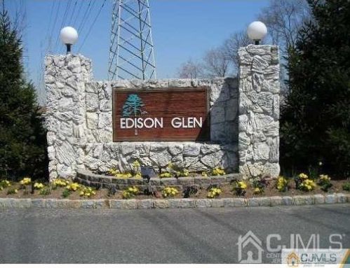 109 Edison Glen Ter, Edison, NJ 08837-2921