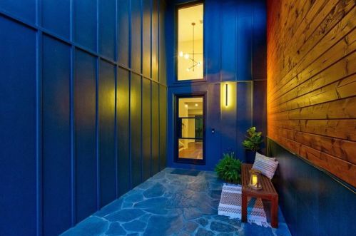 620 Colebrook Ct, Atlanta GA  30327-4710 exterior