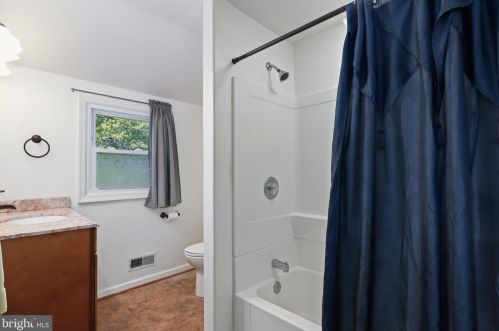 3419 Memorial St, Alexandria VA  22306-1548 exterior