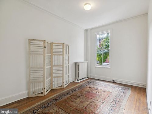 601 18 St, Philadelphia PA 19140-1013 exterior