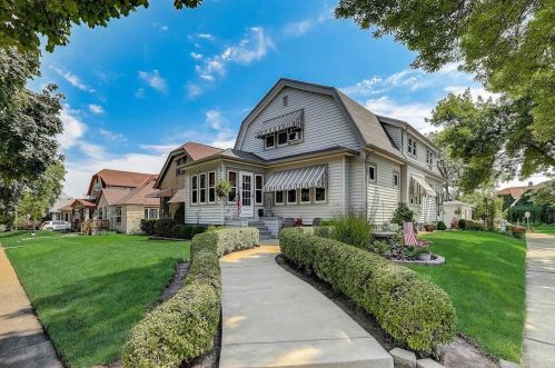 3747 Forest Home Ave, Milwaukee, WI 53215-3534