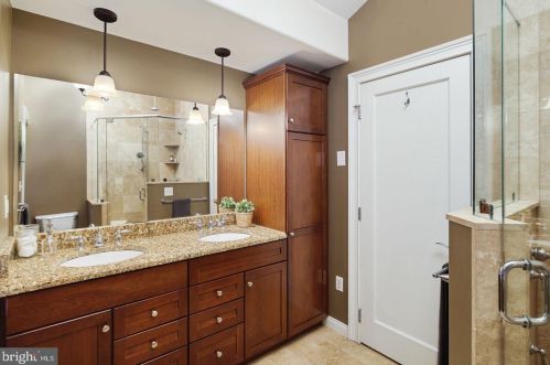 716 Marvine St, Philadelphia PA 19147-1913 exterior