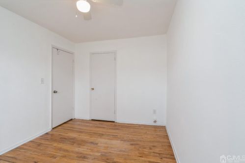 253 11th Ave, New Brunswick NJ 08904-3231 exterior