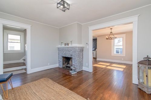 91 Wilber St, Springfield MA 01104-2527 exterior