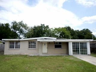 2220 109th Ave, Tampa, FL 33612-6229