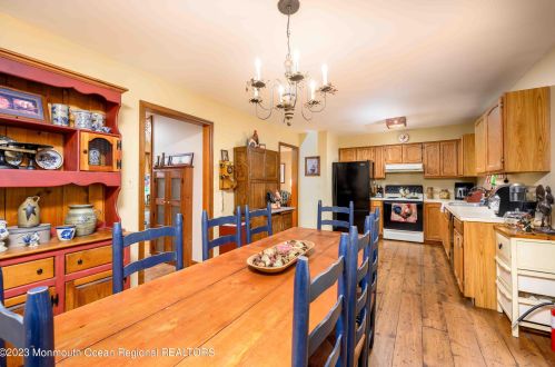 407 Stump Tavern Rd, Jackson Twp NJ 08527-3326 exterior