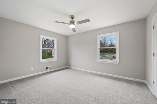 10700 Huntwood Dr, Silver Spring MD  20901-1524 exterior