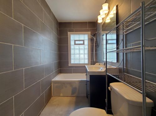 4906 37th St, Milwaukee WI  53221-2529 exterior