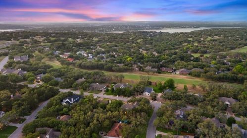 205 Champion Dr, Austin TX 78734-5103 exterior