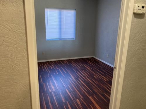 1241 East Ave, Turlock CA 95380-4209 exterior