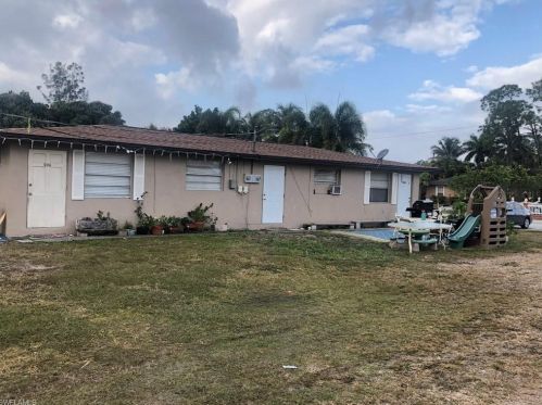 5314 Gilchrist St, Naples, FL 34113-7841