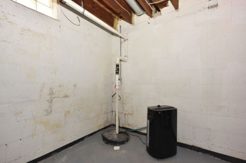 515 68, Milwaukee WI 53213-3955 exterior