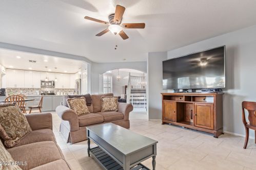 2412 Cielo Grande Ave, Phoenix AZ  85024-7552 exterior