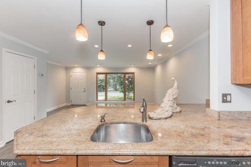 1633 Westwind Way, Mc Lean VA 22102-1604 exterior