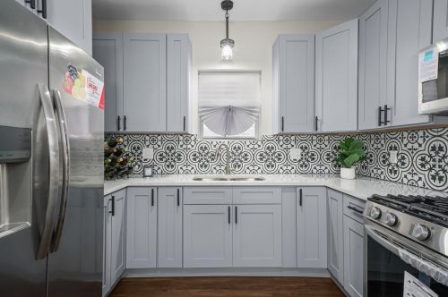 1467 72nd St, Chicago IL  60619-1509 exterior