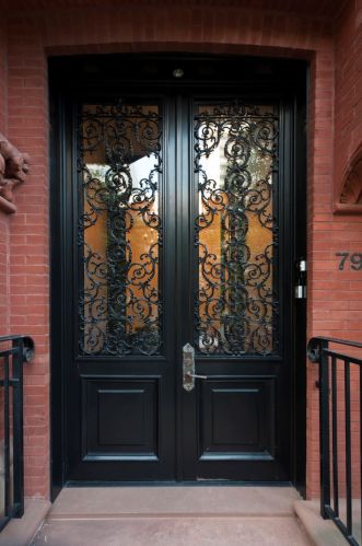 79 Elm St, Chicago, IL 60611-6279