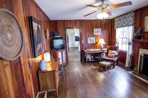 6688 Brandon Ml Rd, Atlanta GA 30328-2031 exterior