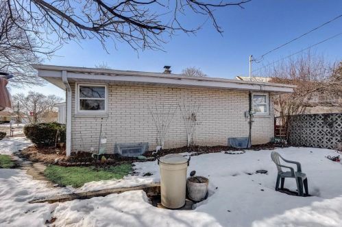 3572 77 St, Milwaukee WI 53220-1144 exterior