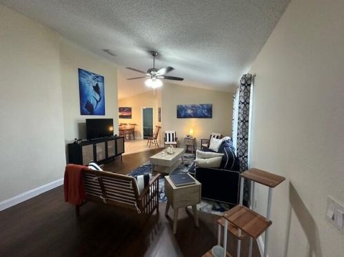 1333 Appamattox Ter, Fort Pierce FL  34952-7102 exterior