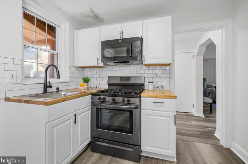 2749 Constitution Rd, Camden NJ  08104-2913 exterior