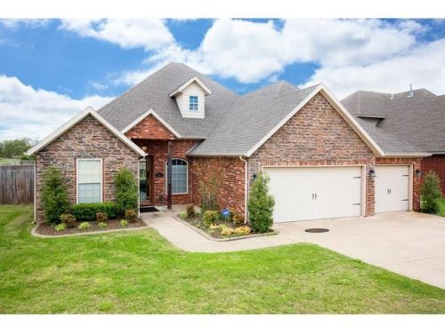 3092 Napa Ln, Springdale AR  72764-7818 exterior