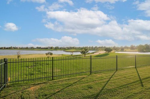 1039 Pasatiempo Dr, Frisco TX 75034-3479 exterior