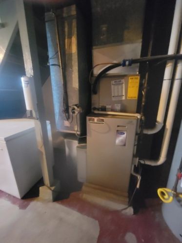 1724 Harcor Dr, Pittsburgh PA 15226-2452 exterior