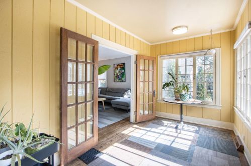 2020 Grand Ave, Kalamazoo MI 49006-4306 exterior