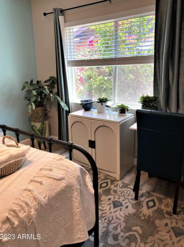 13046 37 Ave, Phoenix AZ 85053-7610 exterior