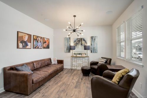 9727 Ventura St, Denver CO  80017 exterior