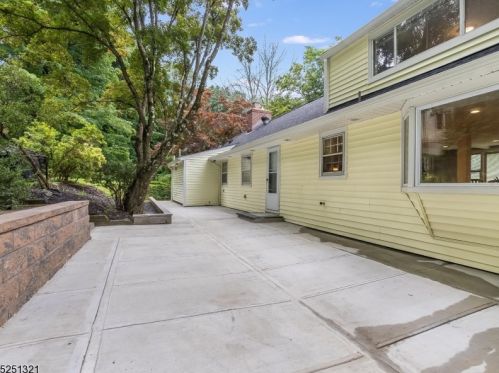 45 Summit Trl, Sparta NJ  07871-1430 exterior