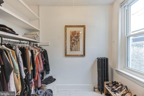 927 Mckean St, Philadelphia PA  19148-2326 exterior