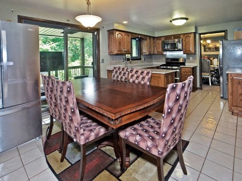 1518 Greendale Dr, Pittsburgh PA 15239-1144 exterior