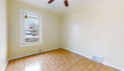 707 Mcalister Ave, Waukegan IL 60085-7452 exterior